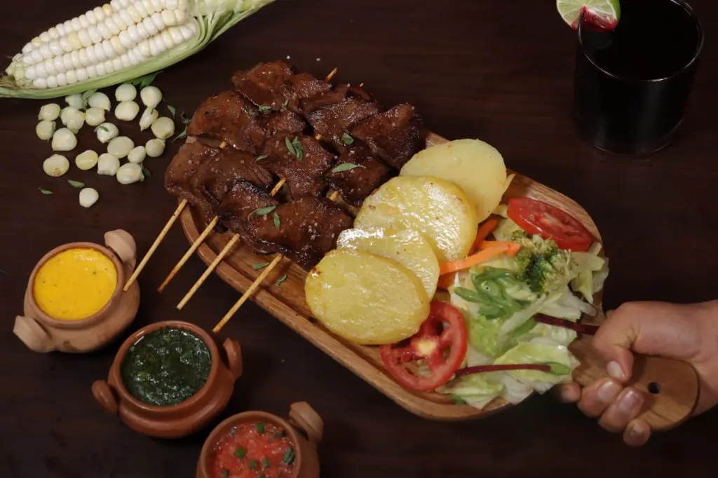 ANTICUCHOS DE CORAZÓN