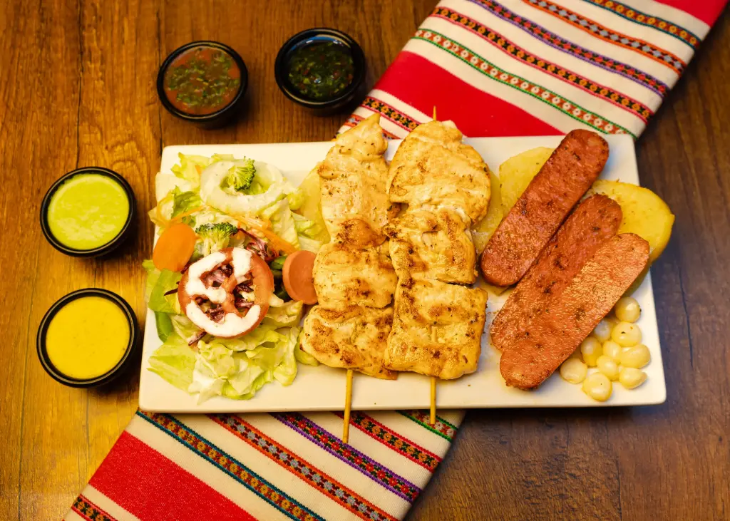 ANT. POLLO + CHORIZO