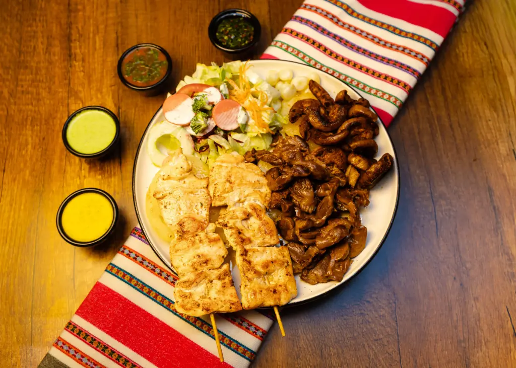 ANT. POLLO + CHONCHOLI + MOLLEJITA