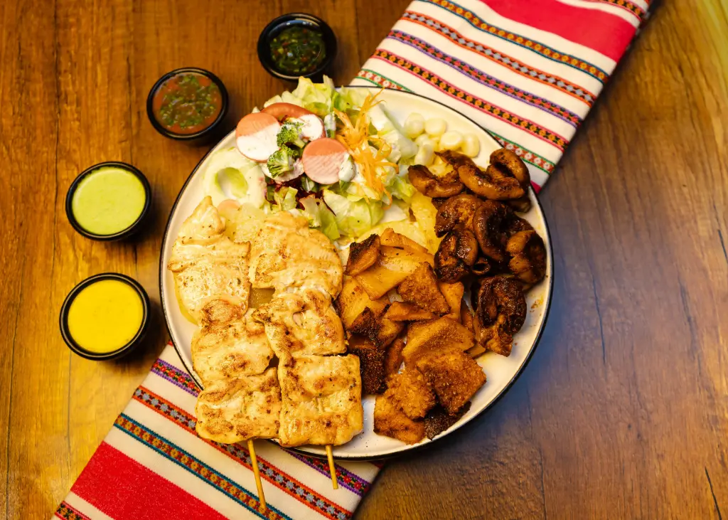 ANT. POLLO + PANCITA + MOLLEJITA
