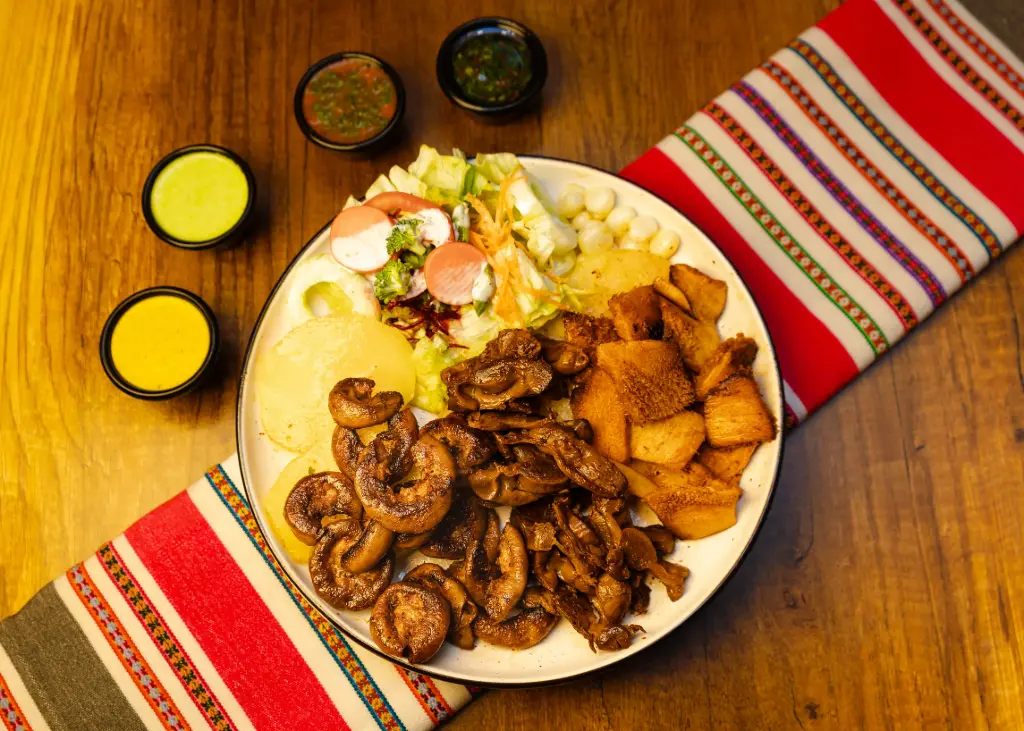PANCITA + MOLLEJITAS + CHONCHOLI